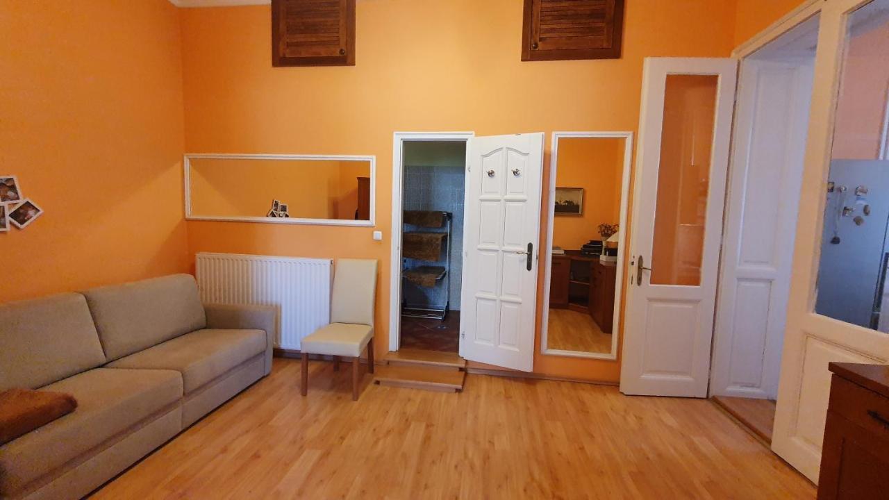 Casa Tajola Kecskemét Exterior photo